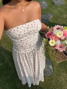 SHEIN EZwear 大码女士碎花无肩带度假连衣裙 - 彩色 - 查看 1