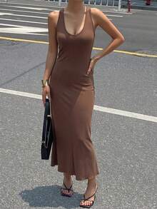 DAZY Europäischer und amerikanischer Stil, neues hochwertiges Figurformende Rüschen-Taille Neckholder Bodycon Kleid für Frauen, geeignet für Frühling und Sommer - Kaffeebraun - Übersicht 3