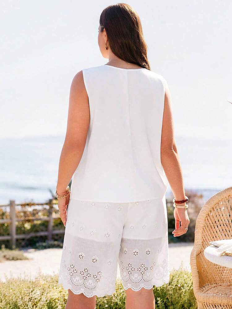 Plus-Size Women's Vacation-Style Openwork Embroidered Vest And Shorts Casual Two Pieces Set