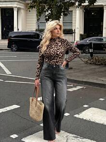 Dripcurv Plus Size Elegant High Collar Fitted Leopard Print Long Sleeve Base Layer T-Shirt - Multicolor - View 3