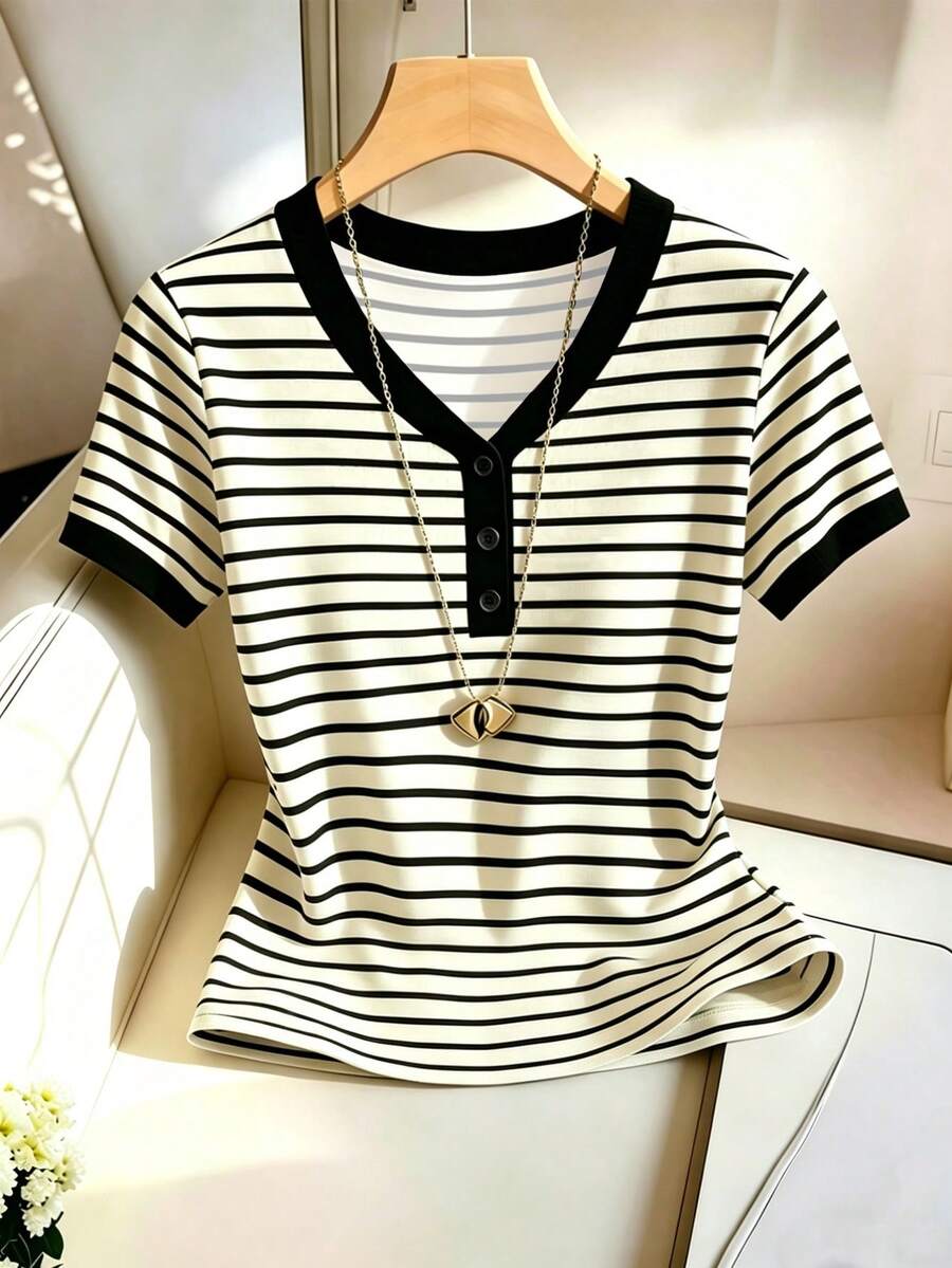 SHEIN Franclia 女士新款条纹撞色V领纽扣短袖T恤 - 彩色 - 查看 1