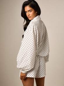 AiiRZ Chaqueta utilitaria con cuello de embudo y estampado de lunares, ajuste oversize, media cremallera, manga larga para primavera y otoño - Blanco y Negro - Ver 2