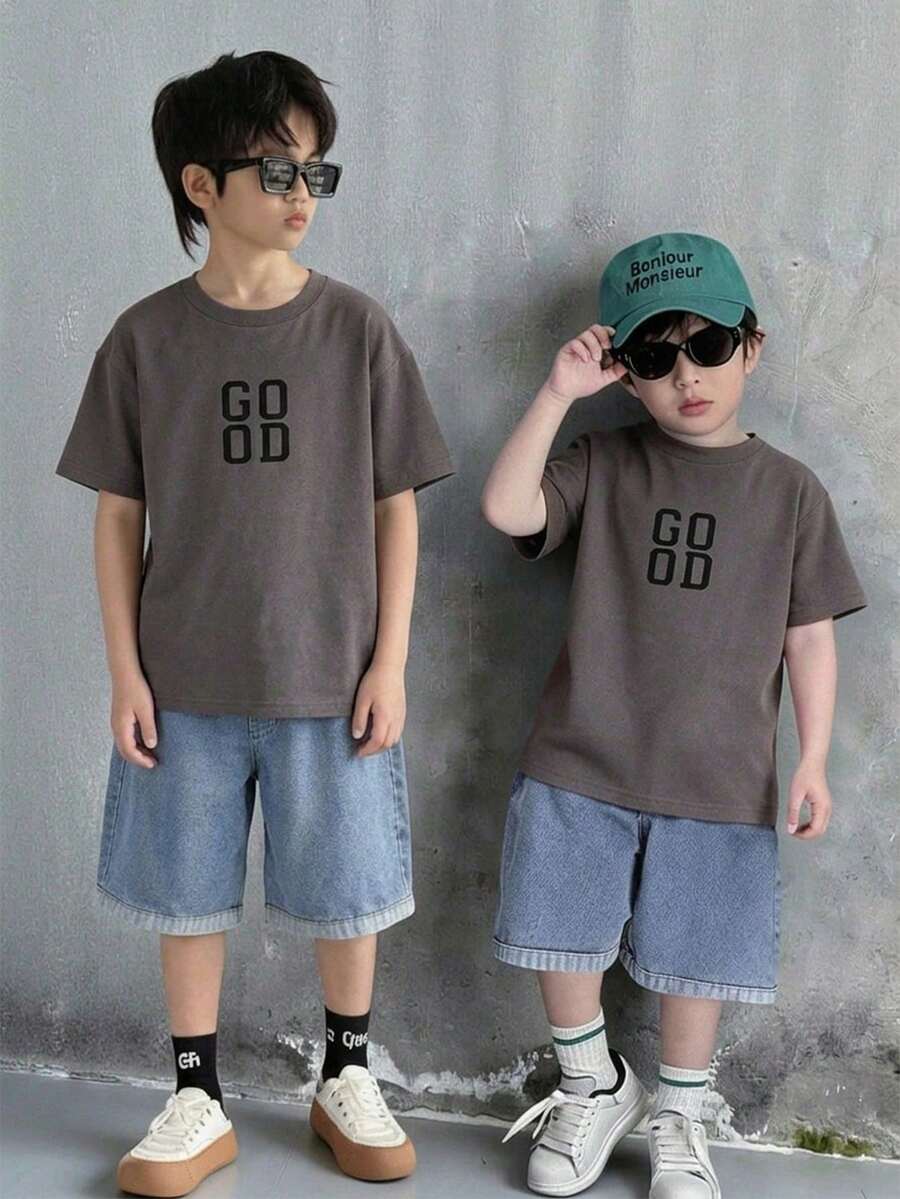 SHEIN 2pcs Tween Boys Casual Versatile Comfortable Round Neck Loose Short Sleeve Knit T-Shirt And Denim Shorts Set, Suitable For Back To School Clothes
