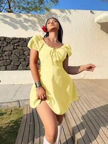 Sunnyshic Đầm mùa xuân/hè cỡ lớn, màu trơn, cổ tròn, xếp bèo, thắt nơ, kiểu Pháp, lãng mạn, ngọt ngào, dáng chữ A ôm sát, tay phồng. - Màu vàng - Xem 6