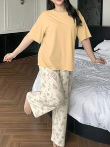 Dazy Plus 两件套春夏家居服套装，纯色宽松T恤上衣和花卉线条印花睡裤睡衣套装 - 黃色 - 查看 5