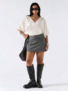SHEIN EZwear 大尺碼夏季休閒優雅素色包身抓皺T恤女裝 包身上衣 女款可愛上衣 新款T恤女裝 設計師上衣 白色女裝襯衫 休閒現代女裝襯衫 新款T恤七分袖上衣 早午餐穿搭 - 白色 - 查看 5