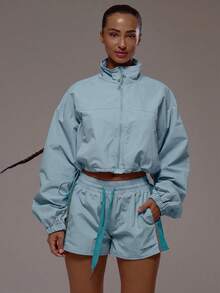 Musera Sport 高领短款轻薄运动外套，适合运动健身、健身房、普拉提、日常休闲穿着，适合运动出汗等场合。 - 淺藍色 - 查看 5