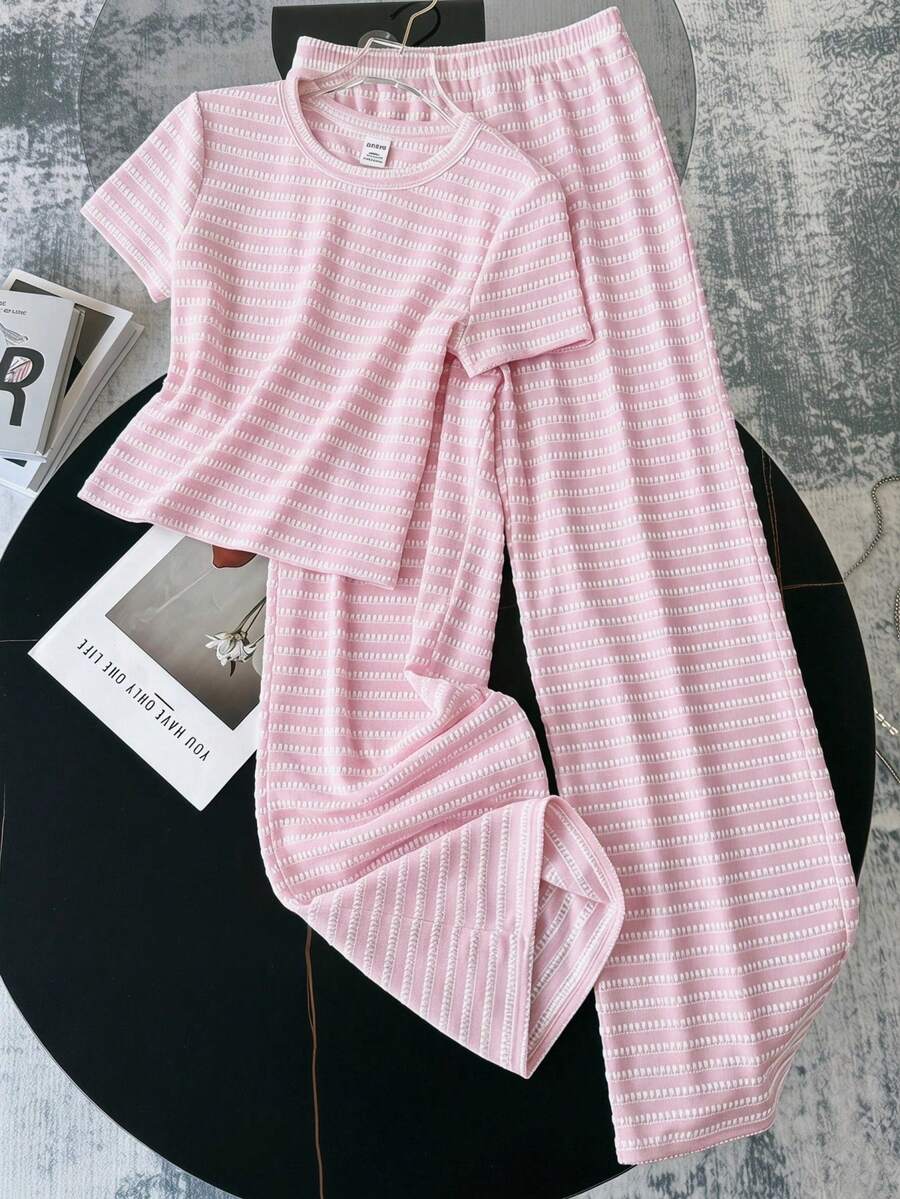 SHEIN 儿童/少女粉色条纹圆领短袖修身T恤及配套休闲裤套装,春夏百搭 - 粉色 - 查看 1