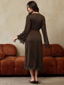 HautHeat Jubah Lengan Panjang Minimalis Warna Polos untuk Wanita, Pakaian Santai Kasual - Rust Brown - View 2