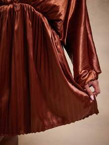 Vixey Solid Satin Cocoon Long Sleeve V Neckline Pleated Short Dress - Brown - View 4