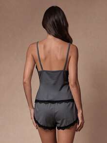 SHEIN Bộ đồ ngủ áo hai dây và quần short ôm sát viền ren - Xám - Xem 2
