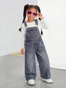 SHEIN Quần yếm denim màu xanh dương dáng rộng, thoải mái, dành cho bé gái. - Rửa trung bình - Xem 5