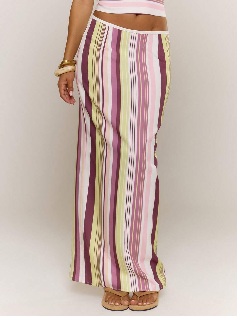 Falda Maxi de Corte Recto Multicolor con Rayas y Cintura Fina