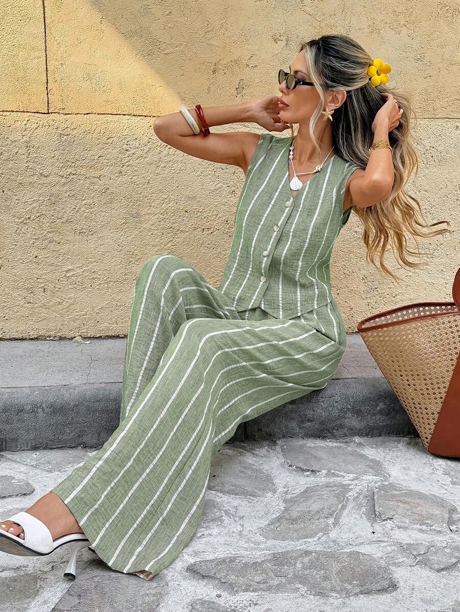 SHEIN Frenchy Bộ đồ nữ mùa hè kiểu dáng thường ngày, kẻ sọc, cài cúc phía trước, gồm áo tank top và quần dài. - màu xanh lá - Xem 1