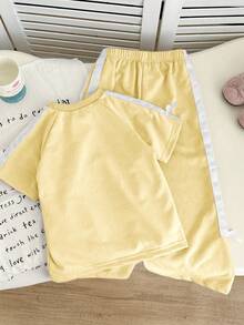 Genkimix Kids 2pcs Genkimix Girls Bow Decor Casual Short Sleeve T-Shirt + Bow Decor Casual Straight Pants Set - Yellow - View 2