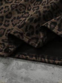 ROMWE MEN Men's Suede Fabric Rivet Decor Leopard Print Loose Fit Vest - Brown - View 2