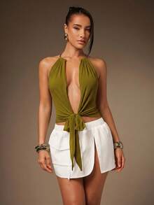 Hauture Tie Front Plunging Neck Halter Top With Ring Necklace - Green - View 3