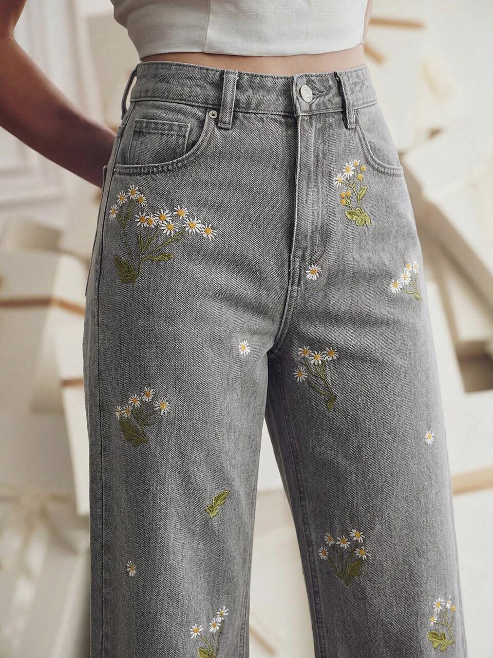 Floral Embroidered Straight-Leg Jeans