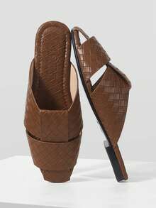 MOTF PREMIUM Sandalias planas casuales y sencillas de cuero marrón con punta redonda para mujer - Marrón Mocha - Ver 9