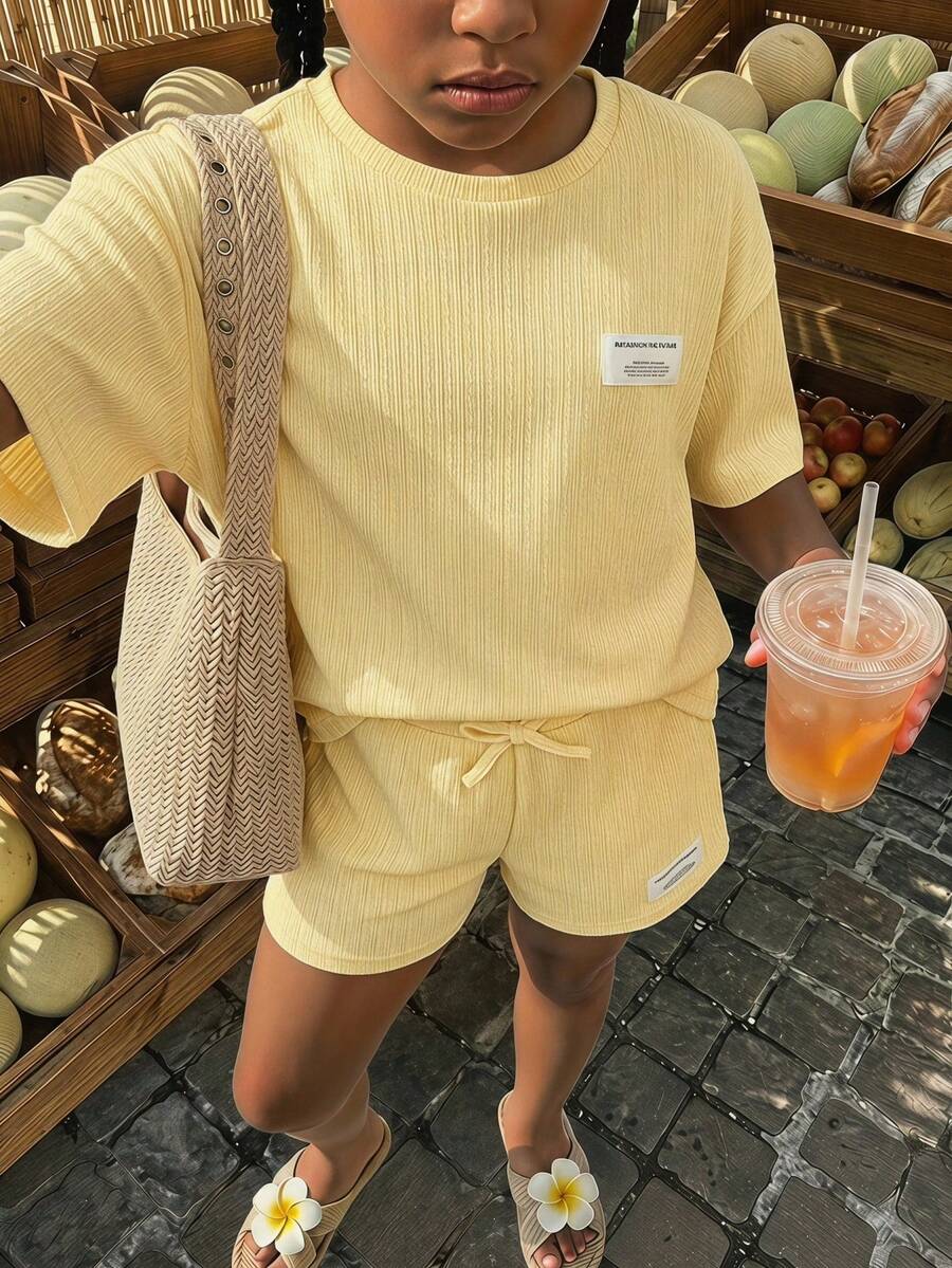 SHEIN 少女针织纯色宽松短袖上衣和短裤休闲套装 - 黃色 - 查看 1