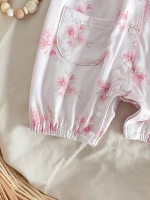 Barboteuse à imprimé floral mignon pour bébé fille d'été, tissu doux et confortable, col Peter Pan, garniture de couleur contrastée, poches, combinaison short à manches courtes - Rose bonbon - Voir 7