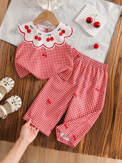 SHEIN Bộ 2 món cho bé gái, kiểu công chúa ngọt ngào dễ thương, áo không tay và quần cùng màu in hình dâu tây, sọc hồng + thêu dâu tây 3D + cổ áo bèo nhún, thích hợp cho các bữa tiệc, hoạt động gia đình, mặc hàng ngày, đi học.