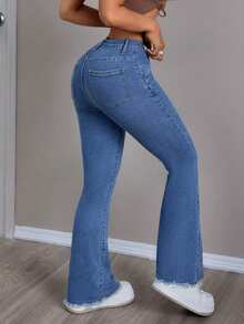 SHEIN PETITE Jeans en denim bleu à imprimé floral pour femmes de petite taille, convient pour les voyages en extérieur en toutes saisons - Jean brut - Voir 2