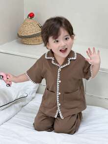 DAZY 2件套男童韩版休闲舒适家居服套装（衬衫和裤子） - 咖啡棕 - 查看 2