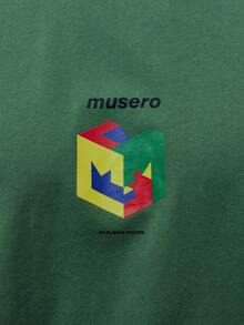 Musero Camiseta de cuello redondo oversize con gráfico centrado y marca, esencial de primavera/verano - Verde Oscuro - Ver 6