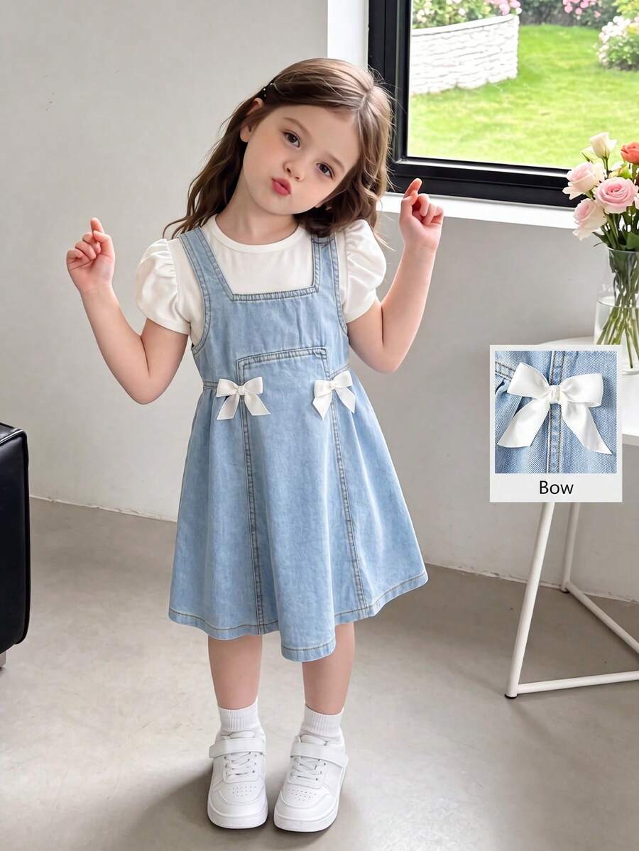 SHEIN Genkimix Kids 少女牛仔洋裝,白色3D收腰設計,柔軟棉質休閒款,時尚百搭舒適日常穿搭,甜美簡約,後拉鍊收腰寬下擺淺色水洗牛仔藍中長洋裝,適合休閒度假與多種日常場合 - 淺色水洗藍 - 查看 1