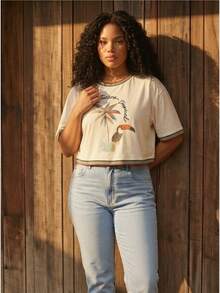 CAJUNI Blusa corta de verano de talla grande con cuello redondo, hombros caídos y mangas cortas a rayas - Blanco - Ver 1