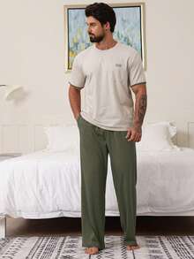 DAZY Conjunto de camiseta y ropa de estar en casa de unicolor para hombre, pijamas de primavera/verano - Verde militar - Ver 4