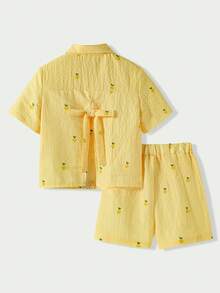 Casuvi Kids 女童柠檬条纹数码印花套装（2件套），短袖衬衫和短裤，适合通勤和日常穿着 - 黃色 - 查看 2