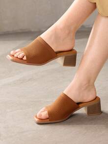 MOTF Sandalias de tacón alto de unicolor para mujer, de estilo casual, con un solo pieza y tacón cuadrado tejido en color camello, para el verano - Camel - Ver 1