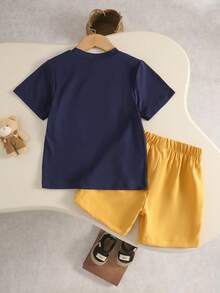 2pcs/Set Toddler Boys' Summer Casual Fashionable Comfortable Graphic Print Round Neck Raglan Top And Striped Shorts, Suitable For Outdoor Play Wear - Multicolor - View 2