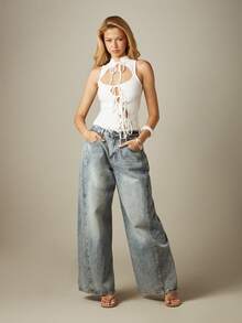MISSGUIDED Tie Up Keyhole Halter Neck Sleeveless Blouse With Cutout Detail Front Lace Up Design - White - View 3