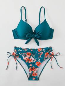 Swim Lushoire Lushoire 两件套成熟时尚性感泳装套装，包括纯色系带泳衣上装和植物印花短裤，适合夏季海滩度假。 - 彩色 - 查看 5