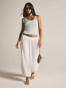 KSTM Áo tank top dệt kim màu xanh lá cây nhạt với chi tiết hoa thêu tinh tế, cổ vuông, không tay, thời trang mùa hè. - Màu xanh nhạt - Xem 3