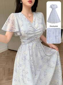 Modelyn V领碎花褶皱腰部荷叶边袖浅蓝色雪纺连衣裙 - 淺藍色 - 查看 1