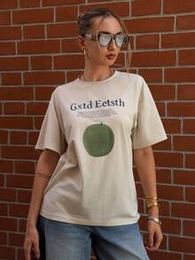 Livesso Blusa holgada y casual de estilo callejero en beige, con cuello redondo y estampado de frutas y letras, camiseta de manga corta básica con vibra de festival de música y vacaciones para mujer, primavera y verano - Beis - Ver 11