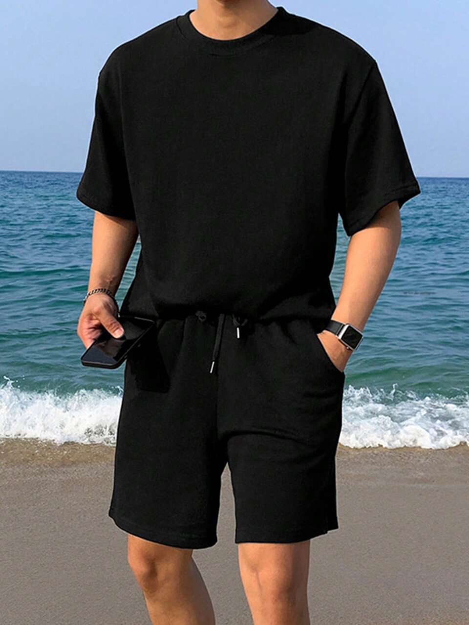 2pcs Men's Summer Solid Color T-Shirt Set Vacation