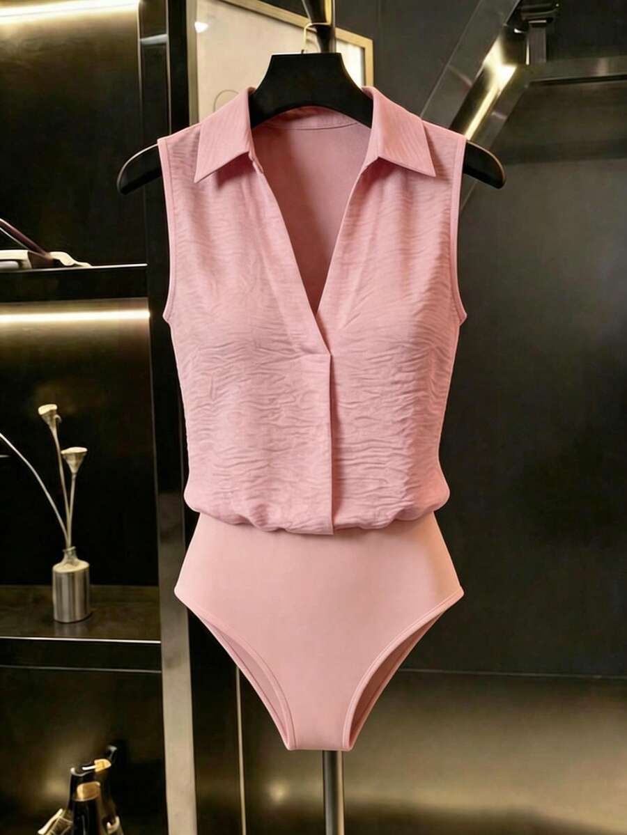 Franclia Bộ jumpsuit trắng dáng rộng không tay, cổ áo sơ mi và cổ chữ V, chất liệu vải nhăn, kiểu dáng casual tối giản, thích hợp cho công sở, đi nghỉ mát, mẫu mới năm 2026. - Hồng - Xem 1