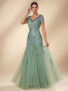Serin Solid Color V-Neck Sequin Patchwork Elegant Short Sleeve Mermaid Maxi Dress, Bridal Mother Gown - Green - View 2