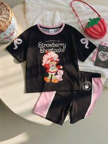 Strawberry Shortcake X SHEIN Set Atasan Lengan Pendek Leher Bulat Motif Huruf & Kartun dan Celana Pendek Warna Kontras untuk Anak Perempuan Remaja - Hitam - View 1