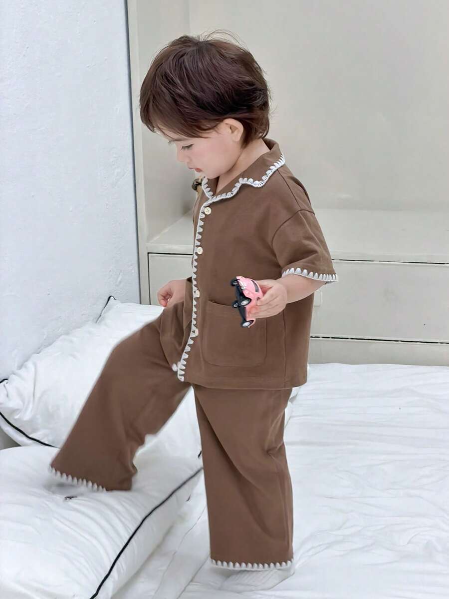 DAZY 2件套男童韩版休闲舒适家居服套装(衬衫和裤子) - 咖啡棕 - 查看 1
