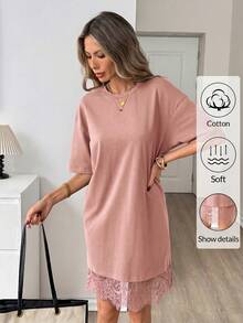 Black Short-Sleeved, Round-Neck T-Shirt Dress With A Loose Fit. Short Dress With A Contrasting Lace Hem. Casual Cotton Dress, Suitable For Everyday Wear, Casual Romantic Occasions, And Vacations. - 老玫瑰 - 查看 7