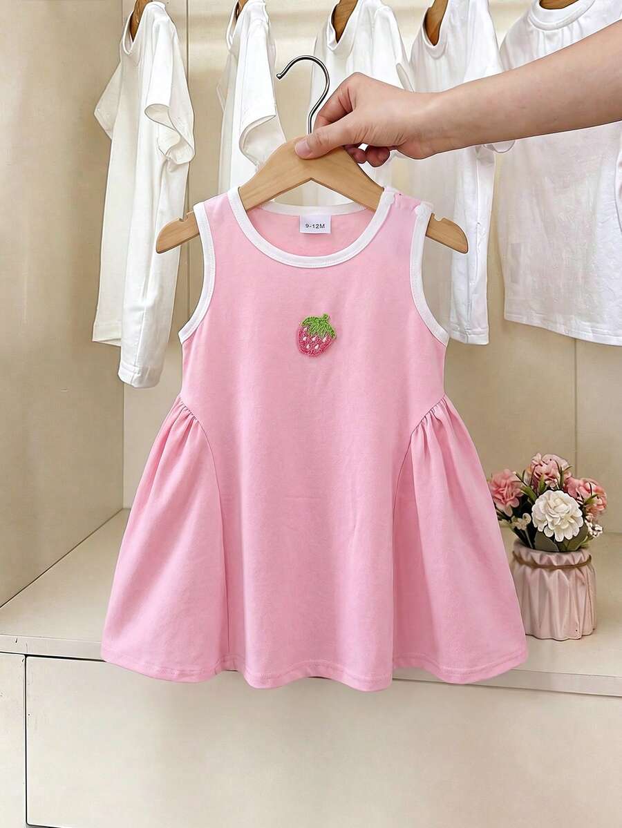 SHEIN 女婴/幼儿粉色运动休闲针织拼接连衣裙，不对称撞色设计，适合夏季玩耍、休闲、度假穿着，甜美可爱