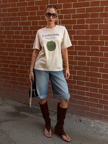 Livesso Blusa holgada y casual de estilo callejero en beige, con cuello redondo y estampado de frutas y letras, camiseta de manga corta básica con vibra de festival de música y vacaciones para mujer, primavera y verano - Beis - Ver 10