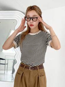 DAZY Striped Print Round Neck Tee - Black and White - View 7