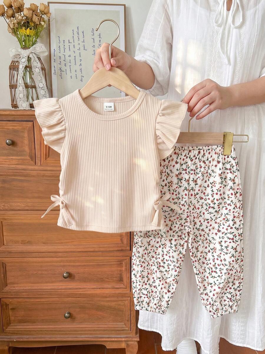 SHEIN Vintaside Kids 2件組嬰兒&女嬰羅紋荷葉袖T恤&碎花長褲套裝 嬰兒米色夏季熱帶家庭穿搭休閒派對度假裝 - 卡其色 - 查看 1